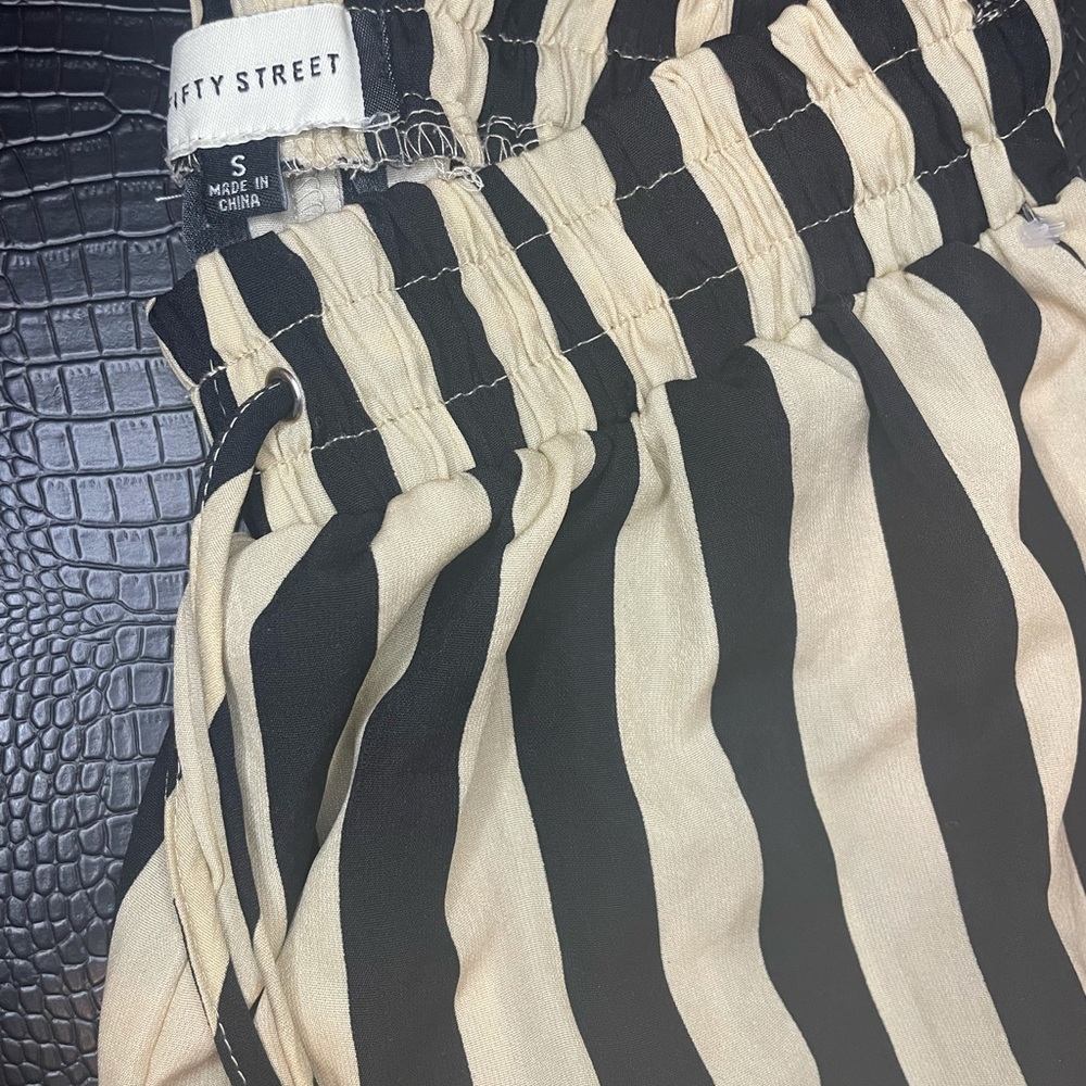 Woman’s flow pants